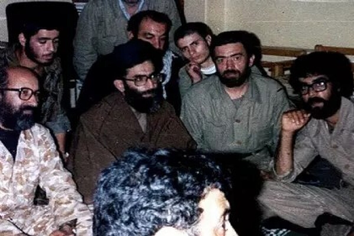نامه حضرت آیت الله خامنه ای به فرمانده لشکر ۹۲ زرهی اهواز برای عملیات آزادسازی سوسنگرد + تصویر نامه